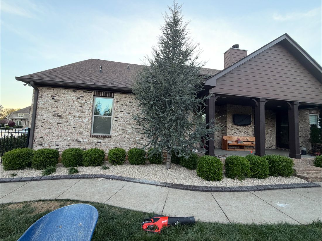 Trimmed beds and stone work